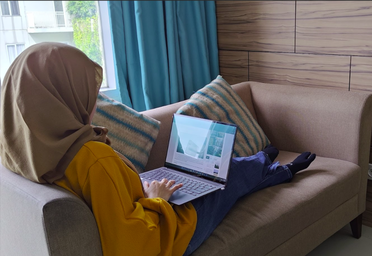 Mimpi Faiz dan Laptop AI Masa Depan: ASUS Zenbook S14 OLED (UX5406SA)
